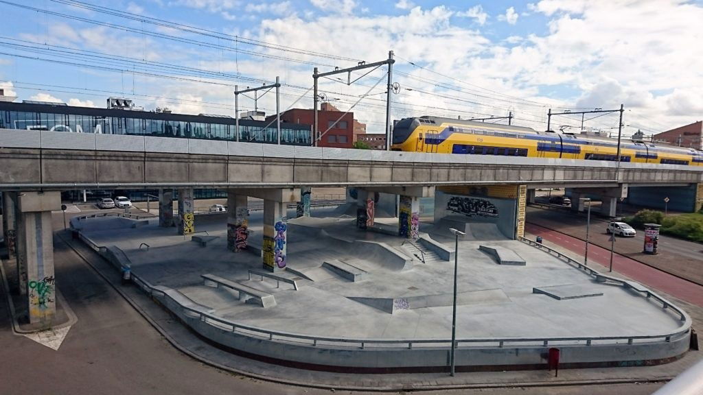 Dordrecht Maasplaza skatepark
